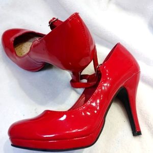 Sold-City Classified Heels Size 7.5